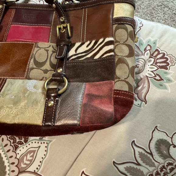 Used Coach purse - Picture 6 of 9